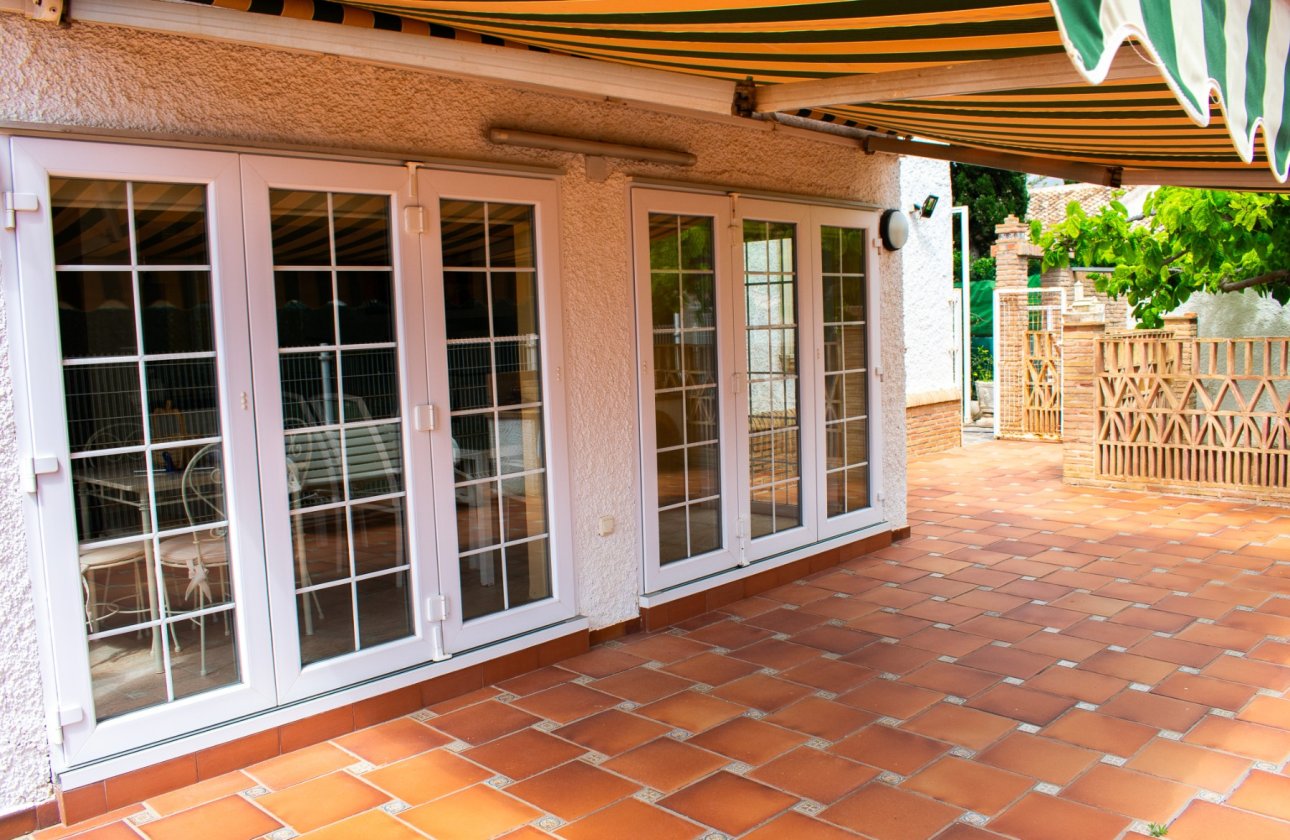 Revente - Villa - Orihuela Costa - MUY CERCA DE LA PLAYA