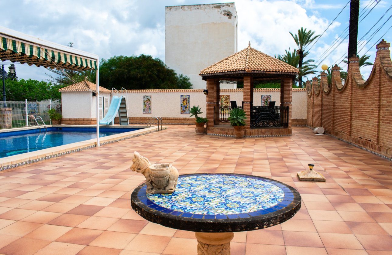 Revente - Villa - Orihuela Costa - MUY CERCA DE LA PLAYA