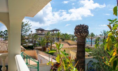 Revente - Villa - Orihuela Costa - MUY CERCA DE LA PLAYA