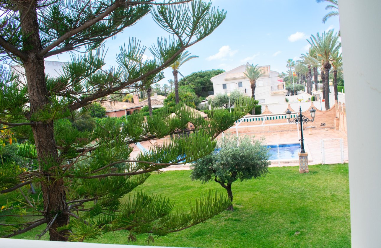 Revente - Villa - Orihuela Costa - MUY CERCA DE LA PLAYA