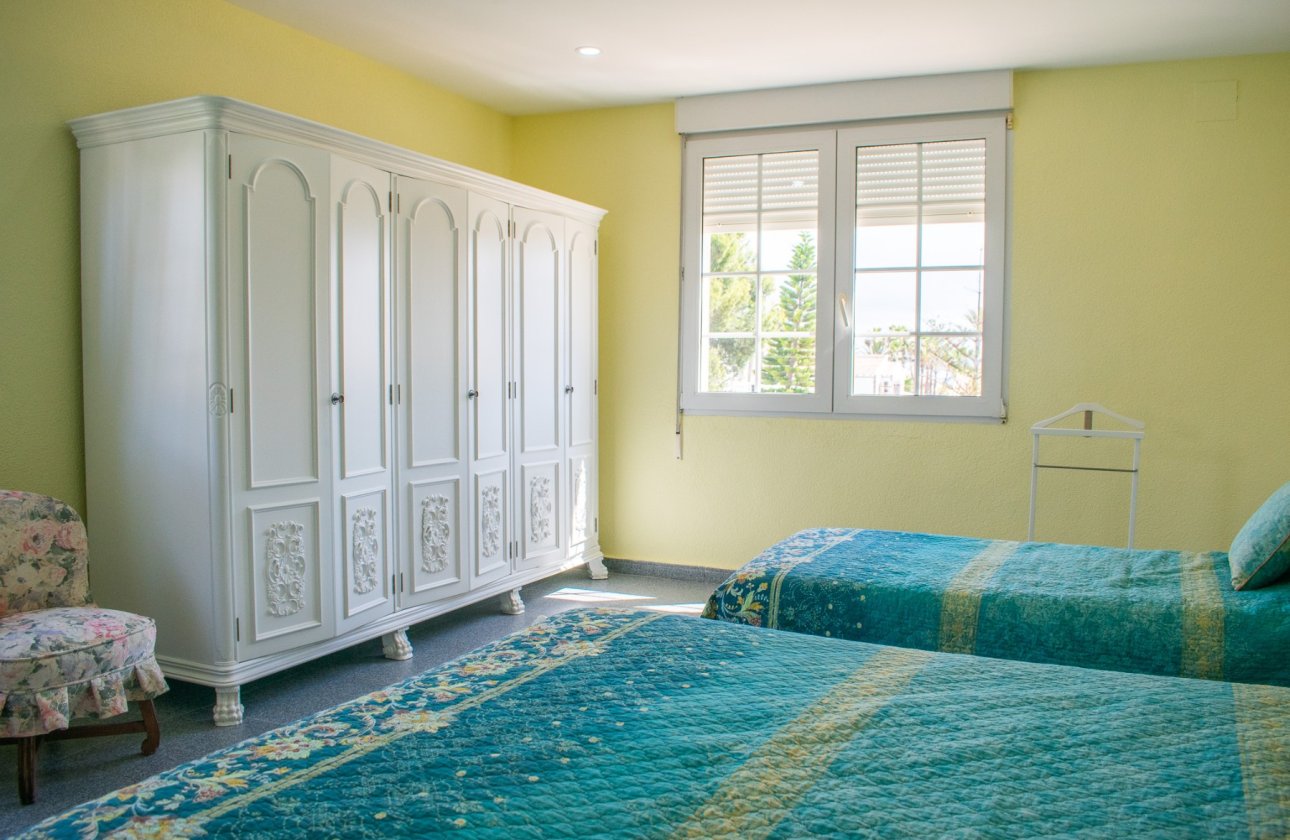 Revente - Villa - Orihuela Costa - MUY CERCA DE LA PLAYA