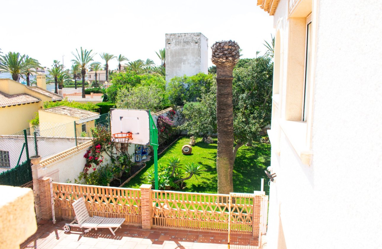 Revente - Villa - Orihuela Costa - MUY CERCA DE LA PLAYA