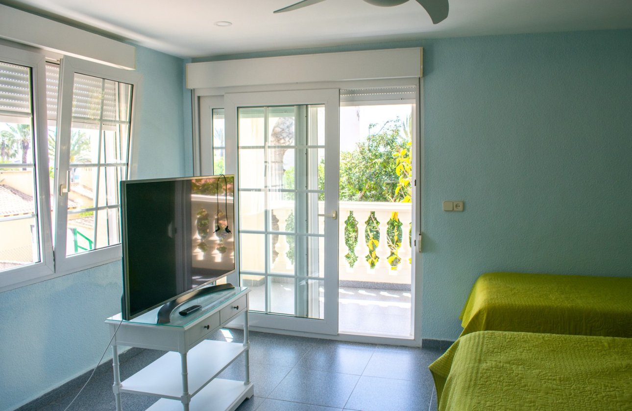 Revente - Villa - Orihuela Costa - MUY CERCA DE LA PLAYA