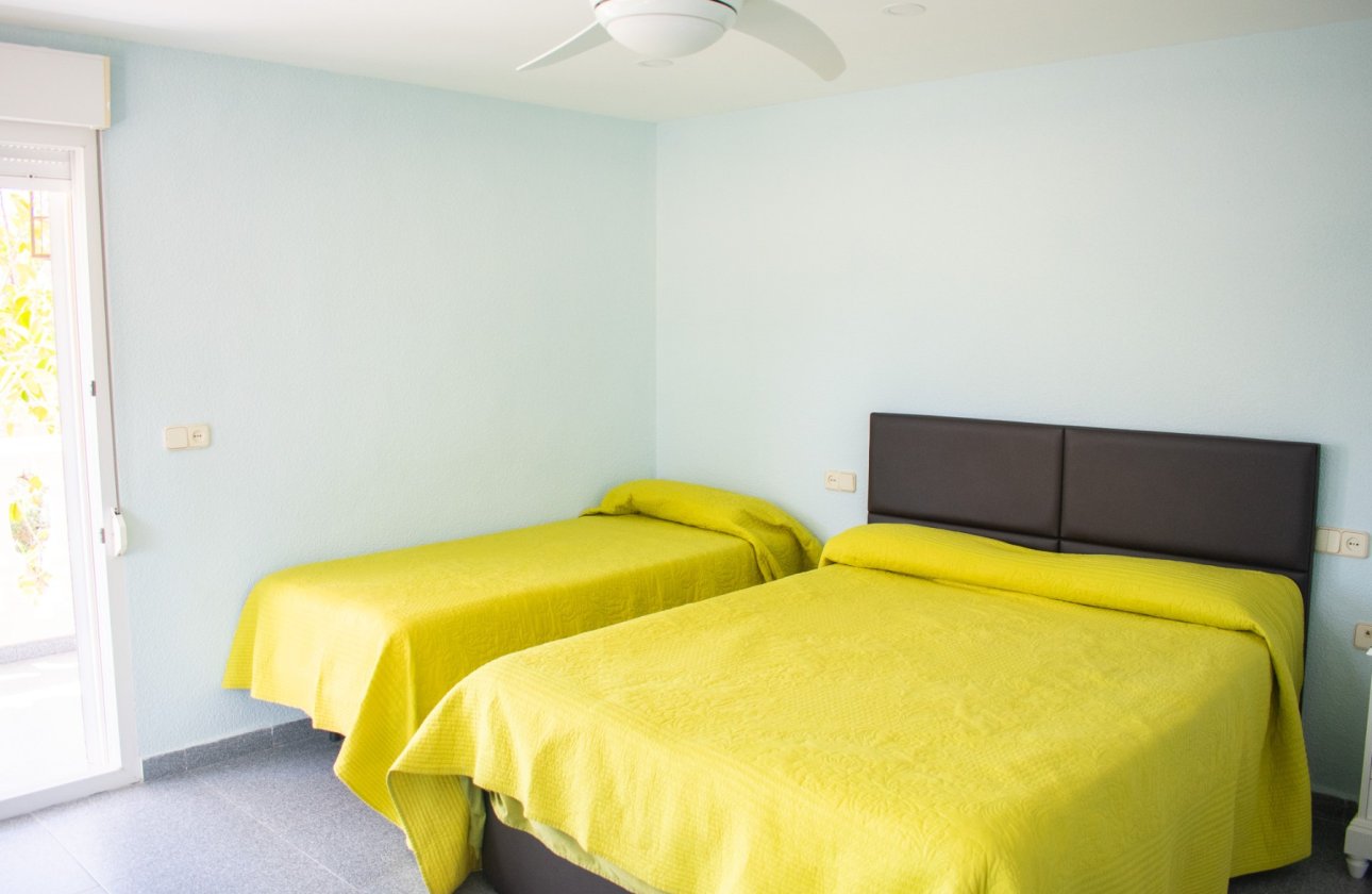 Revente - Villa - Orihuela Costa - MUY CERCA DE LA PLAYA