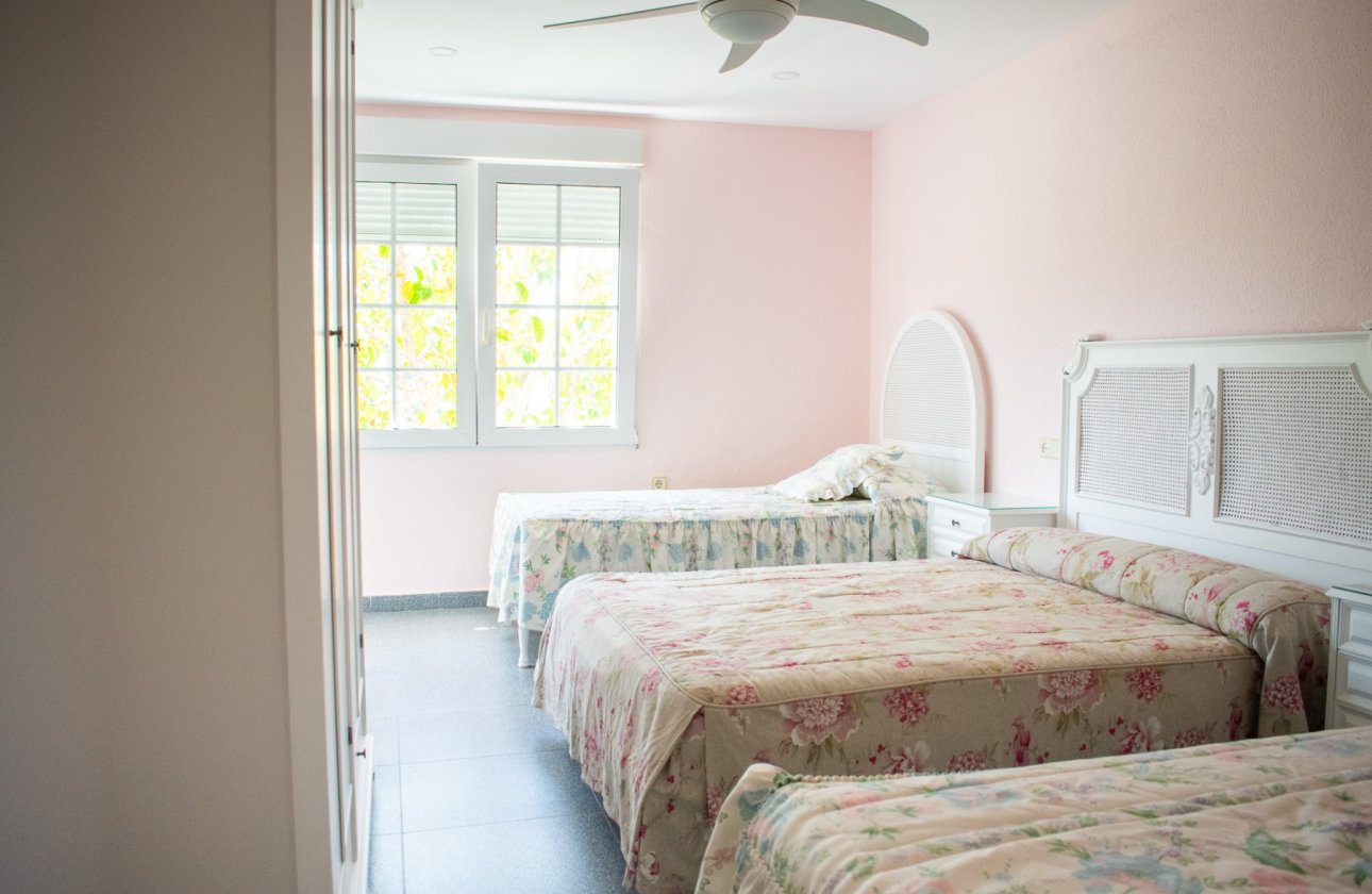 Revente - Villa - Orihuela Costa - MUY CERCA DE LA PLAYA