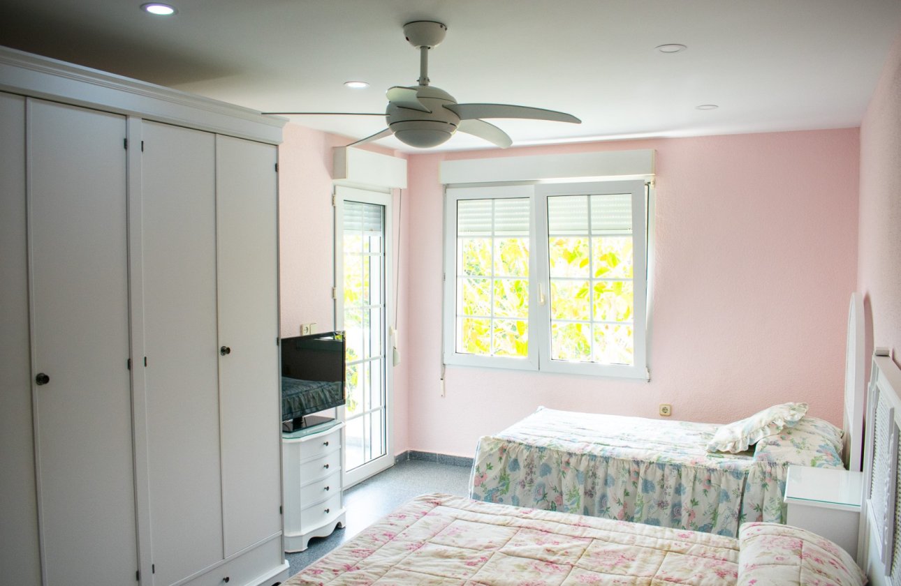 Revente - Villa - Orihuela Costa - MUY CERCA DE LA PLAYA