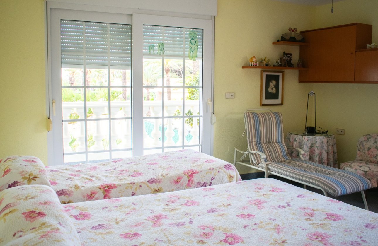 Revente - Villa - Orihuela Costa - MUY CERCA DE LA PLAYA