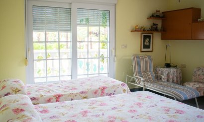 Revente - Villa - Orihuela Costa - MUY CERCA DE LA PLAYA