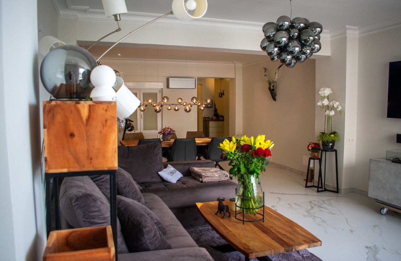 Resale - Apartment / flat - Torrevieja - Torrevieja Centro