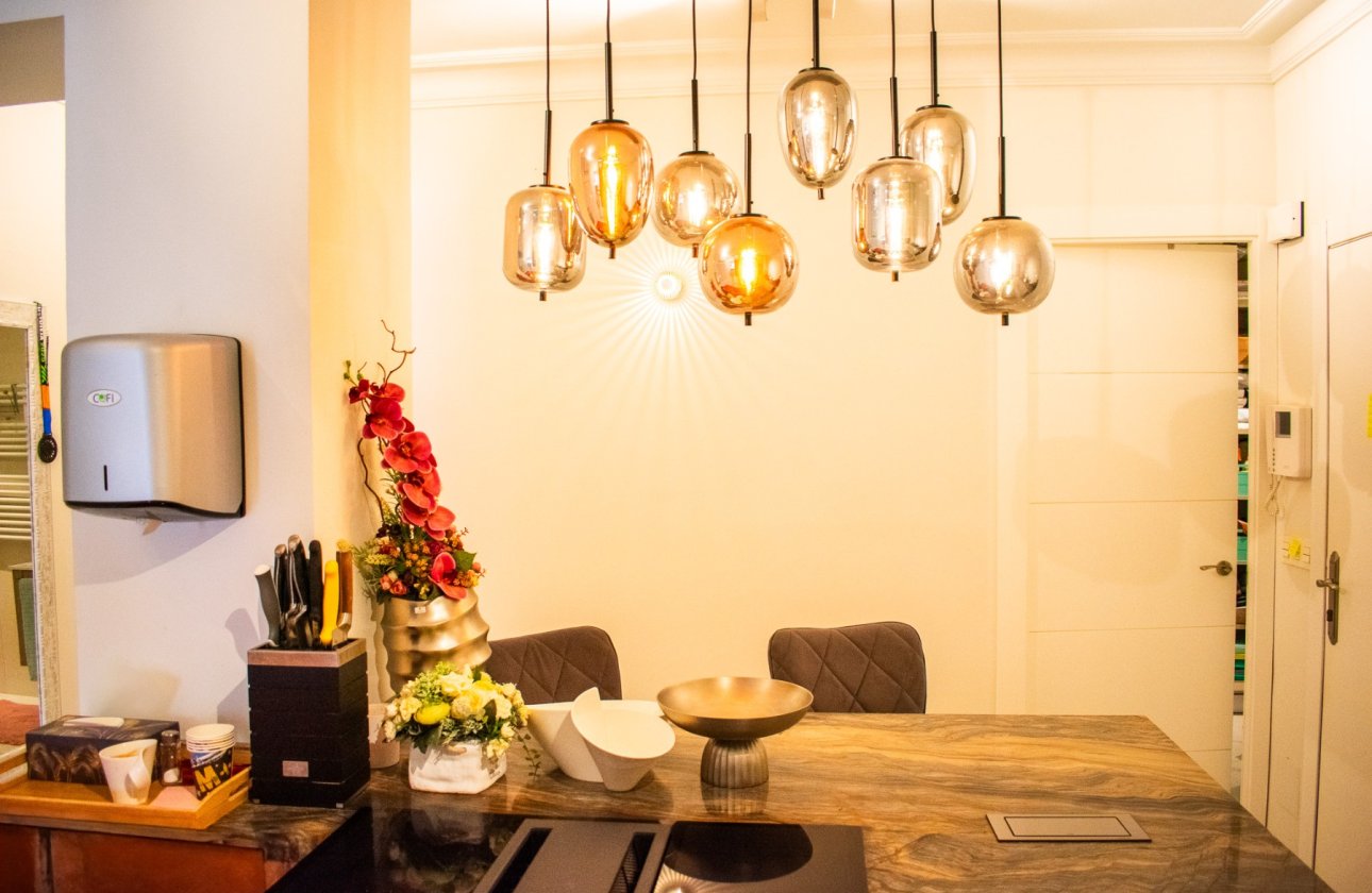 Resale - Apartment / flat - Torrevieja - Torrevieja Centro