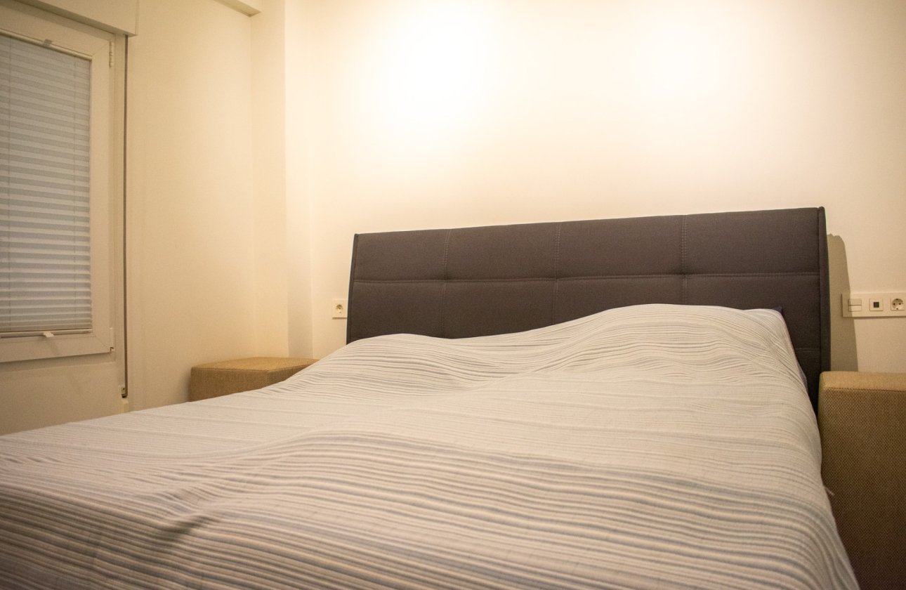 Resale - Apartment / flat - Torrevieja - Torrevieja Centro