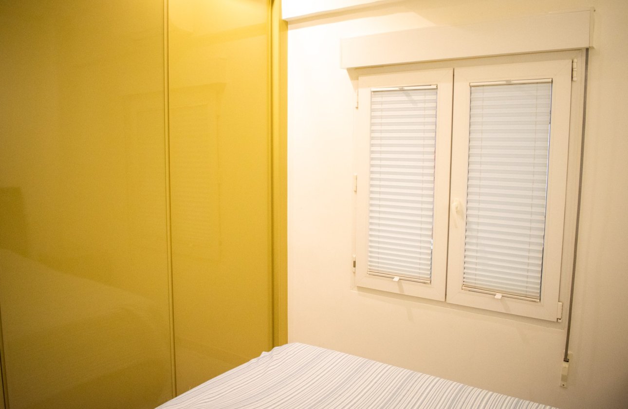 Resale - Apartment / flat - Torrevieja - Torrevieja Centro