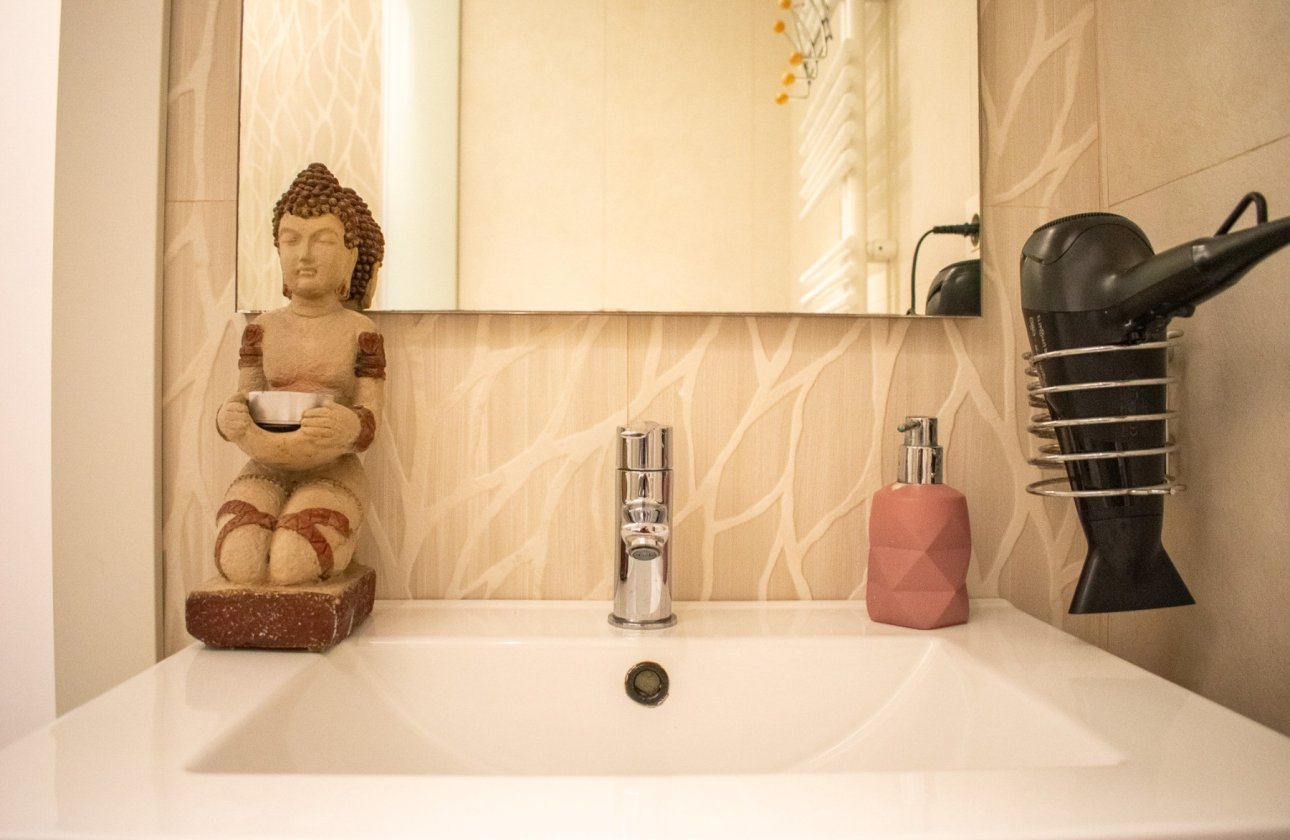 Resale - Apartment / flat - Torrevieja - Torrevieja Centro