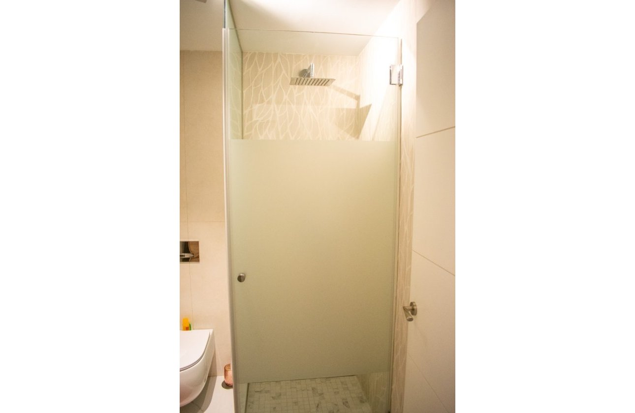 Resale - Apartment / flat - Torrevieja - Torrevieja Centro