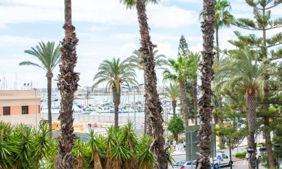 Resale - Apartment / flat - Torrevieja - Torrevieja Centro
