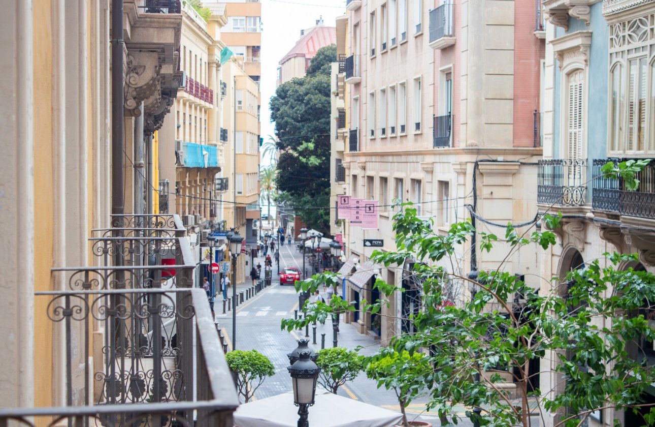 Reventa - Apartamento / piso - Alicante - Centro