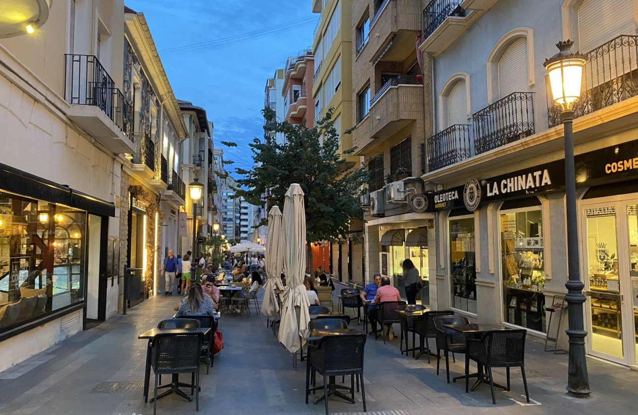 Reventa - Apartamento / piso - Alicante - Centro