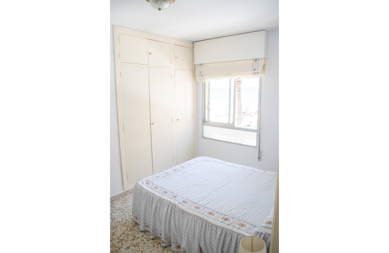 Resale - Apartment / flat - Torrevieja - Playa del Cura