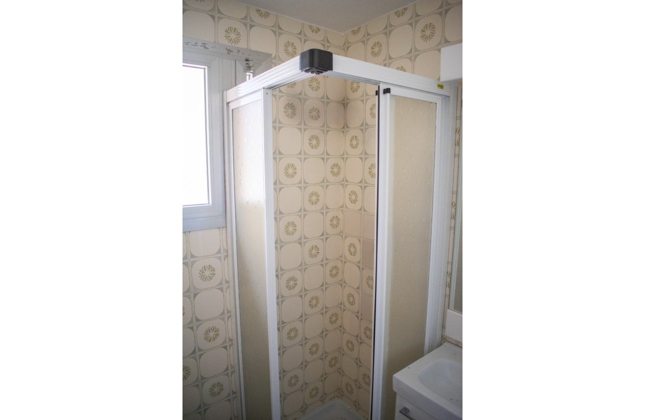 Resale - Apartment / flat - Torrevieja - Playa del Cura