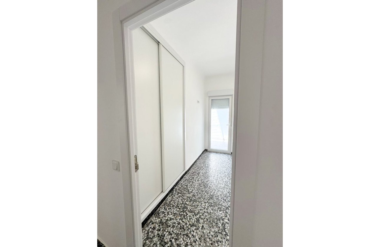 Reventa - Apartamento / piso - Torrevieja - Torrevieja Centro