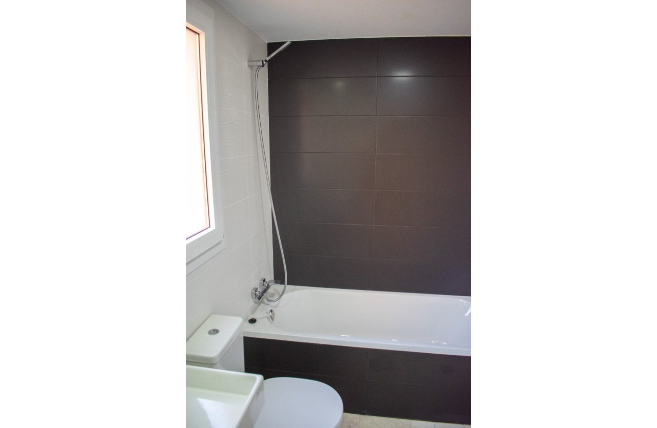 Resale - Apartment / flat - Orihuela Costa - Punta Prima