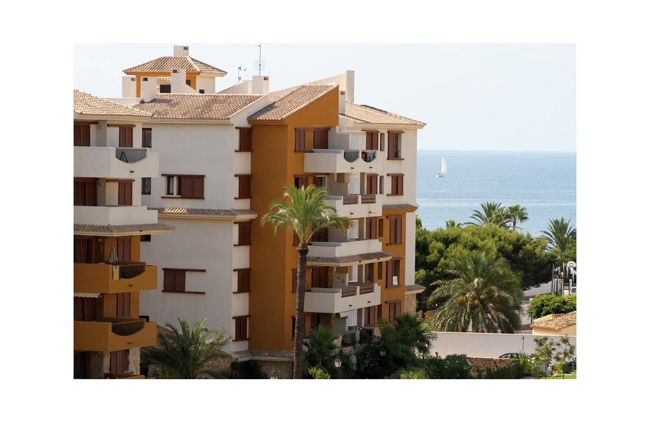 Resale - Apartment / flat - Orihuela Costa - Punta Prima