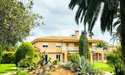 Resale - Villa - Cartagena - La Manga del Mar Menor