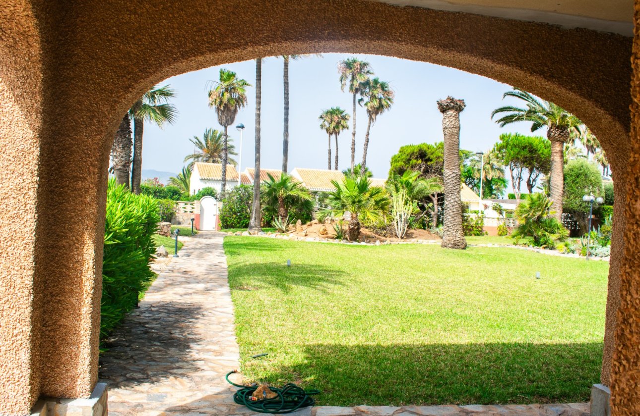 Resale - Villa - Cartagena - La Manga del Mar Menor