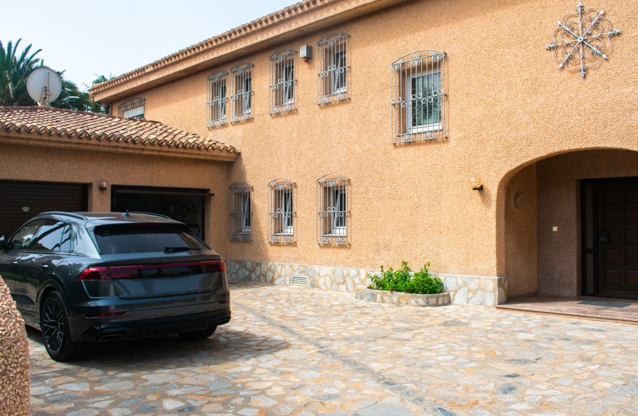 Resale - Villa - Cartagena - La Manga del Mar Menor