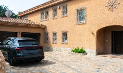 Resale - Villa - Cartagena - La Manga del Mar Menor