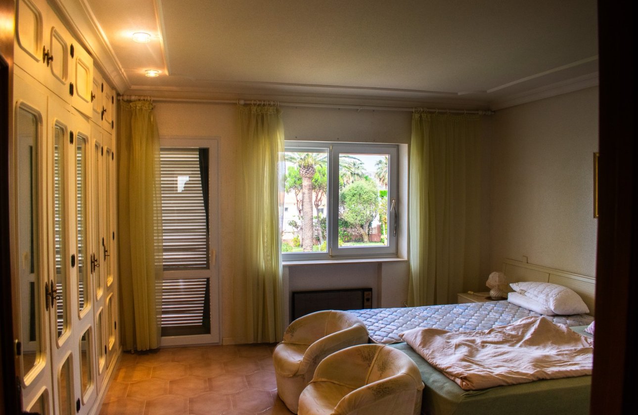 Resale - Villa - Cartagena - La Manga del Mar Menor