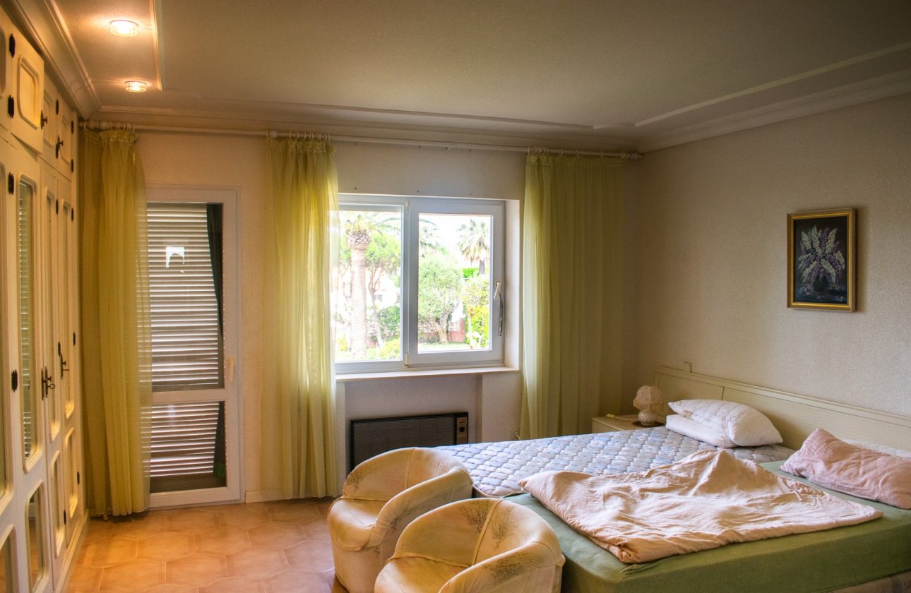 Resale - Villa - Cartagena - La Manga del Mar Menor