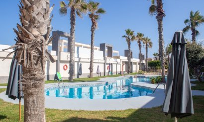 Resale - Apartment / flat - Torrevieja - La Mata