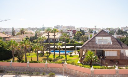 Resale - Apartment / flat - Torrevieja - La Mata