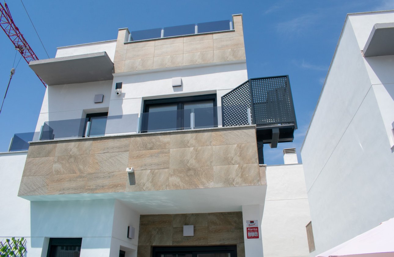 Resale - Villa - Torrevieja - La Siesta - El Salado - Torreta