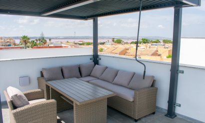 Resale - Villa - Torrevieja - La Siesta - El Salado - Torreta