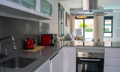 Resale - Villa - Torrevieja - La Siesta - El Salado - Torreta