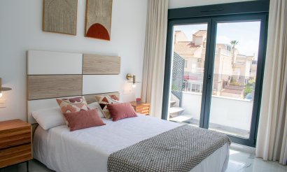 Resale - Villa - Torrevieja - La Siesta - El Salado - Torreta