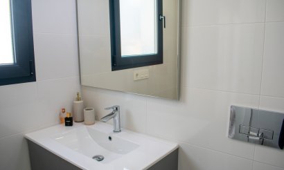 Resale - Villa - Torrevieja - La Siesta - El Salado - Torreta