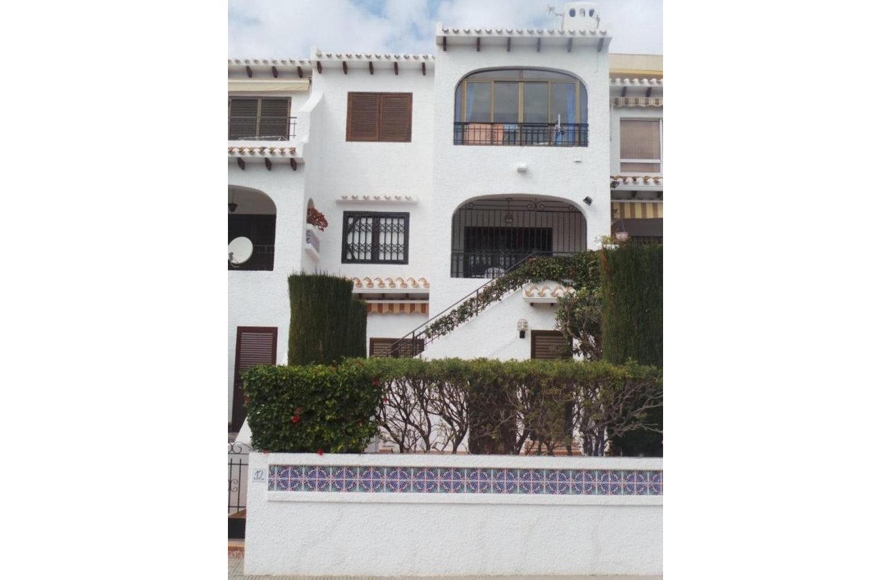 Resale - Villa - Orihuela Costa