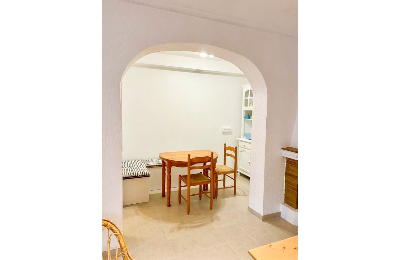 Resale - Villa - Orihuela Costa