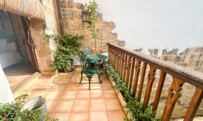 Resale - Villa / Semi detached - Jávea