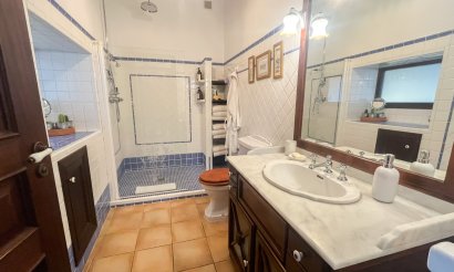 Resale - Villa / Semi detached - Jávea