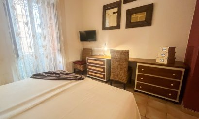 Resale - Villa / Semi detached - Jávea