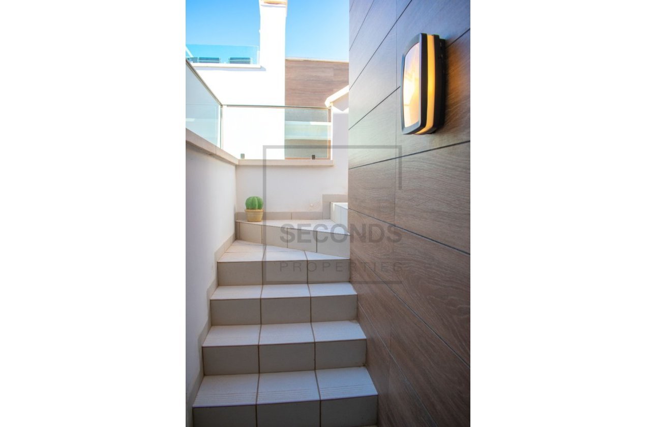 Resale - Villa - Ciudad Quesada