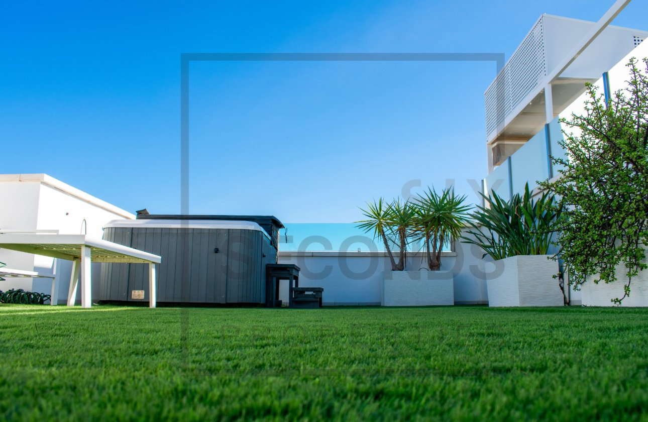 Resale - Villa - Ciudad Quesada