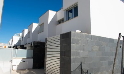 Resale - Villa - Guardamar del Segura - Guardamar Playa