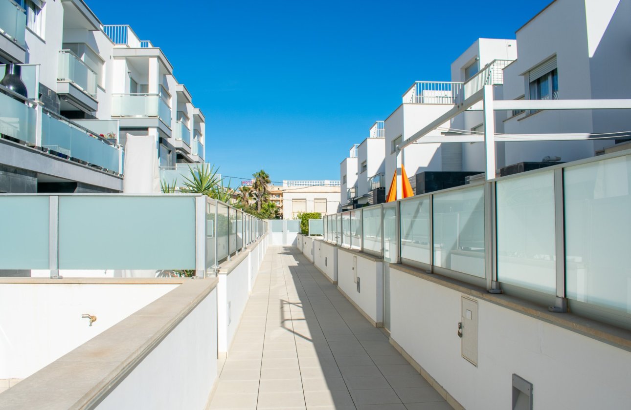 Resale - Villa - Guardamar del Segura - Guardamar Playa