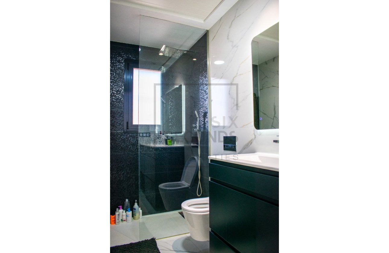 Resale - Villa - Algorfa - La Finca Golf Resort