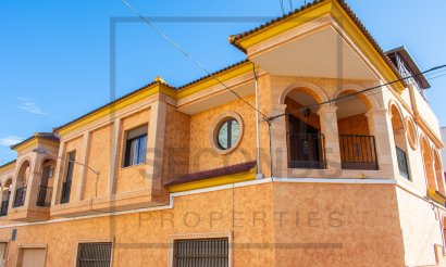 Resale - Villa / Semi detached - Guardamar del Segura - Guardamar pueblo